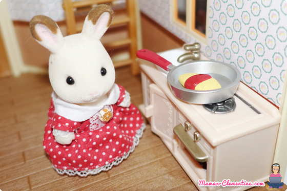 Les Sylvanian Families – La famille Panda Rouge – féelyli